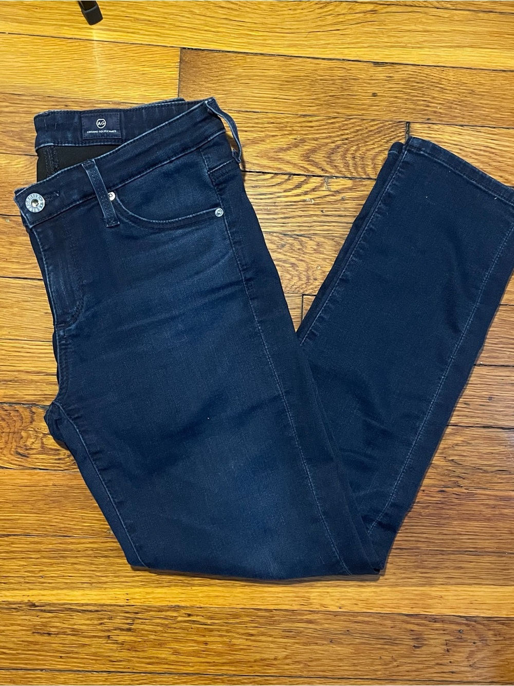 AG dark wash mid rise cropped Stilt jeans size 25